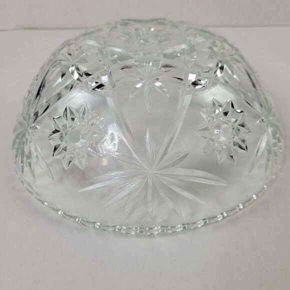Star of David Clear Glass Scalloped Edge Serving Bowl - Picture 10 of 14